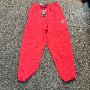 PUMA Classics Cargo Pants Women - Size M (Tart Cherry) NWT